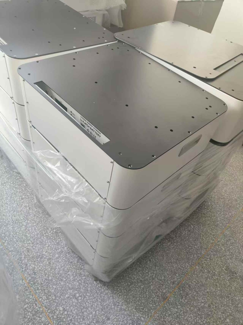 Energy storage cabinets
